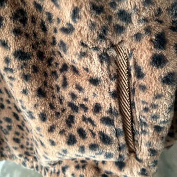 Abercrombie & Fitch cozy 1/4 zip - Picture 4 of 7